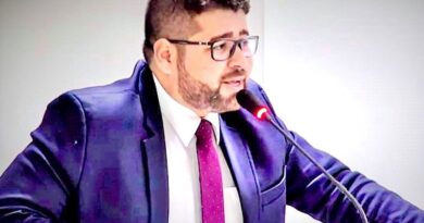 Presidente da Câmara de Linhares diz que Lula “não é bem-vindo” e se recusa a subir em palanque com petista