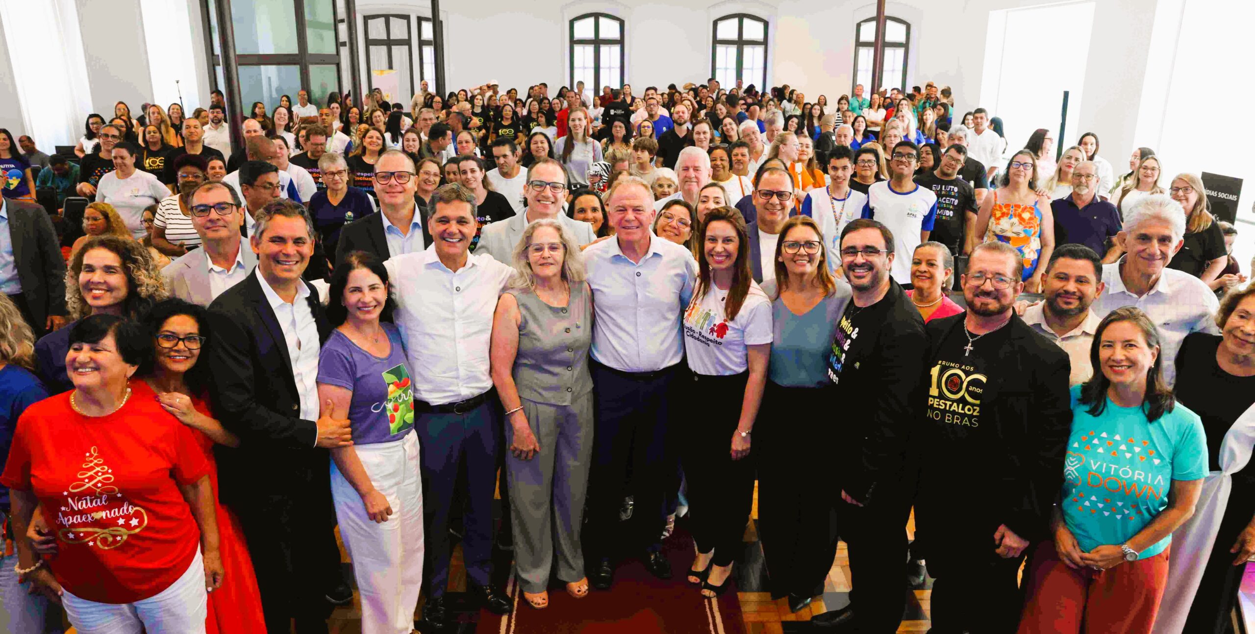 Apaes e entidades de Assistência Social recebem novo recurso do Governo do Estado Apaes e entidades de Assistência Social recebem novo recurso do Governo do Estado