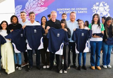 Governo do Estado recepciona estudantes da Rede no primeiro dia letivo de 2026