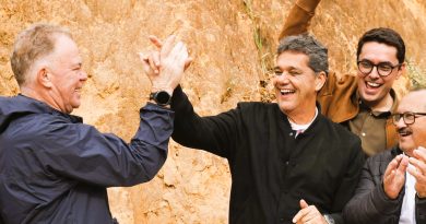 Governador Ricardo chega a 41% e vence em todos os cenários de 1º e 2º turnos